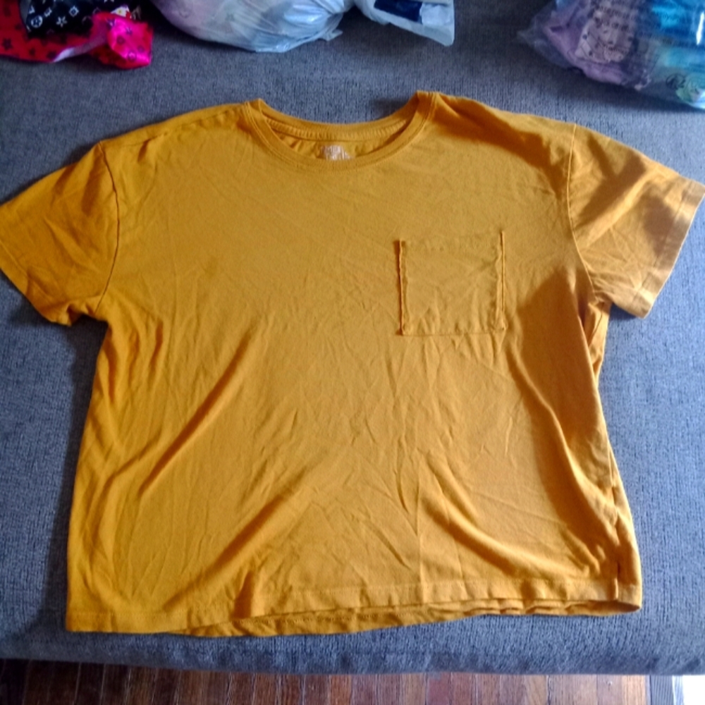Time and Tru women's t shirt with pocket